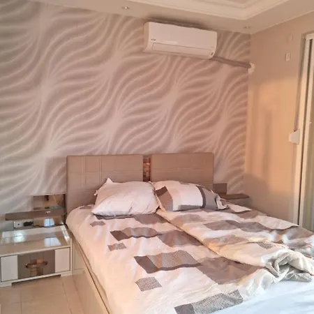 Lalezar Villa ヴィラ *