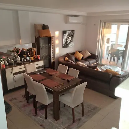 Вилла Lalezar Villa