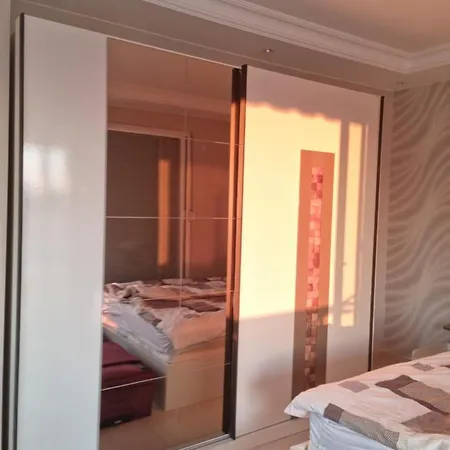 וילה Lalezar Villa אבסלאר
